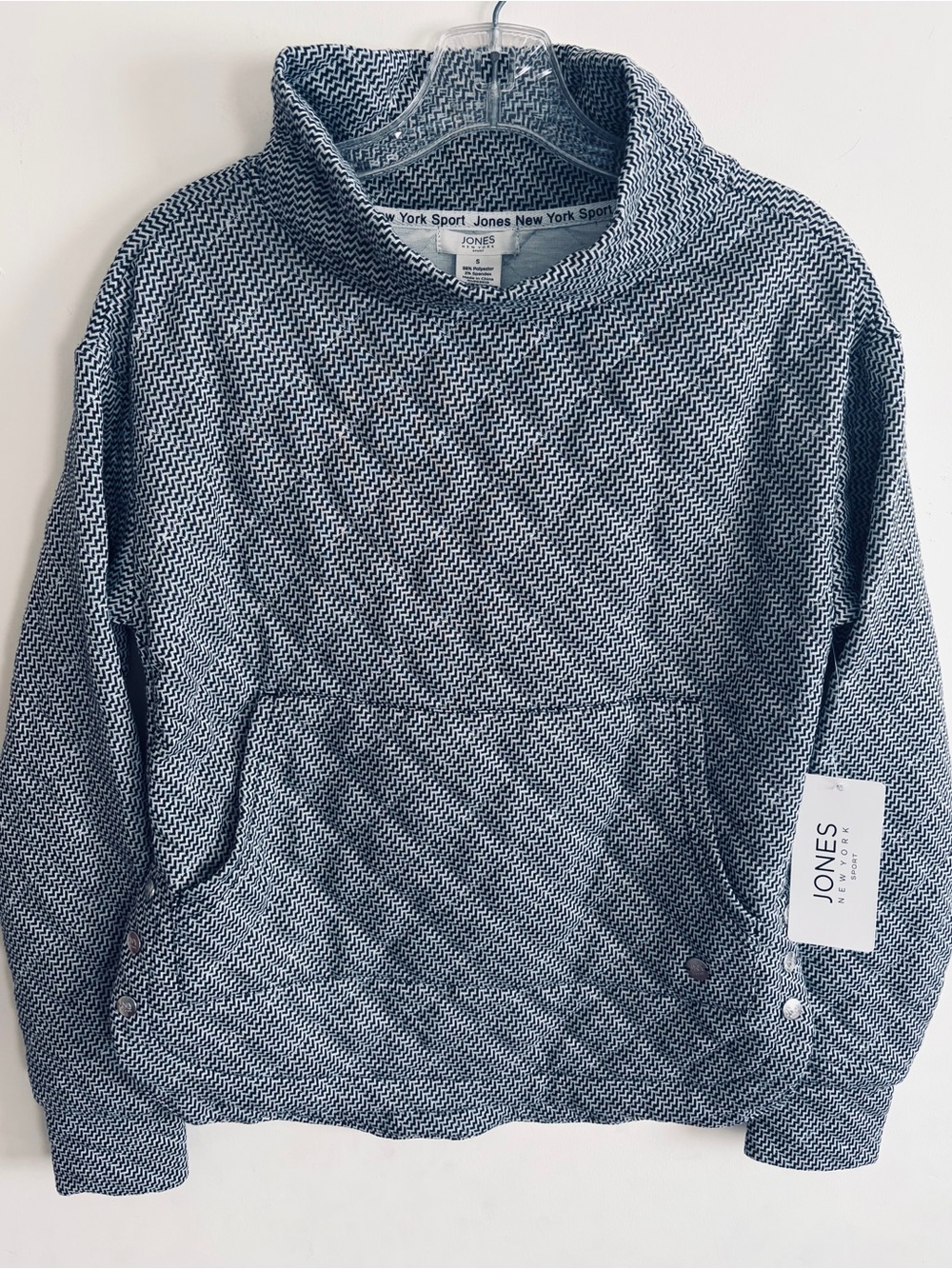 NWT Jones New York Sport Womens Black & White Funnel Neck Pullover with Pouch